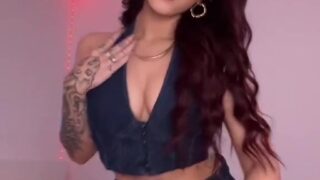 Nika Ilcic – Does her perfect body fascinate you???